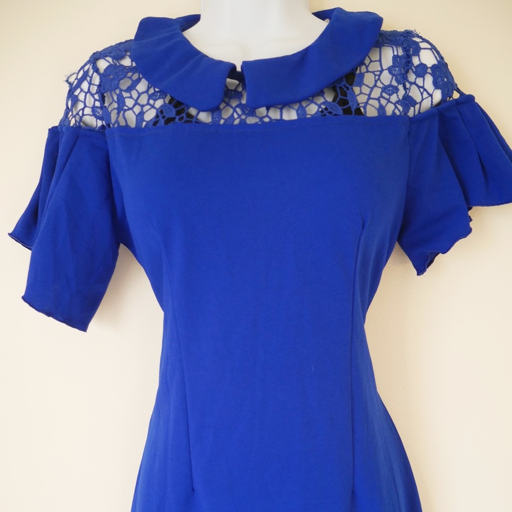 Elegant Shoulder Laced Dress